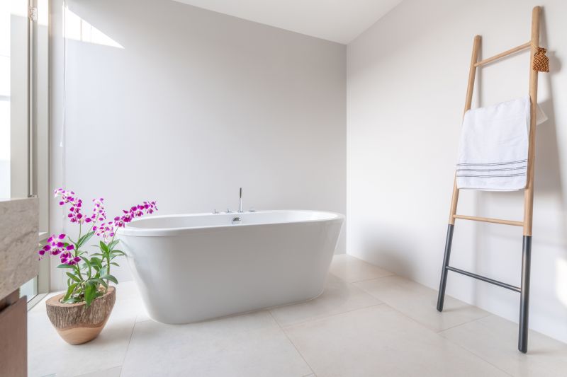 Space-Saving Bathtub Solutions